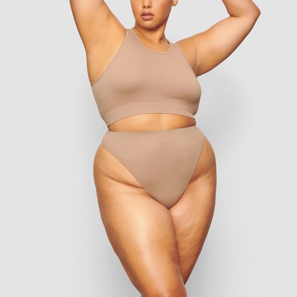 Skims Stretch Rib High Neck Bra size S/M in Desert